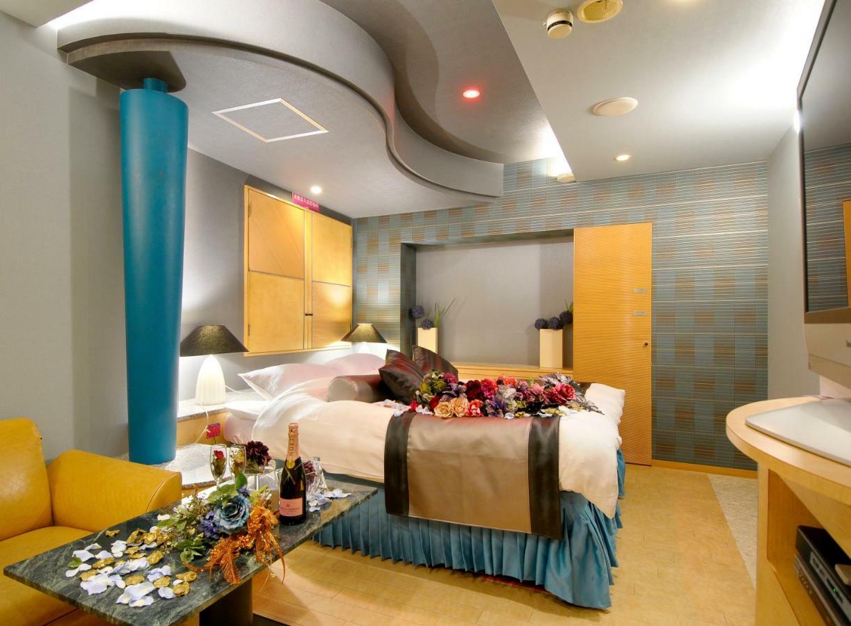 Hotel Love Ikutama -Adult Only Osaka Luaran gambar